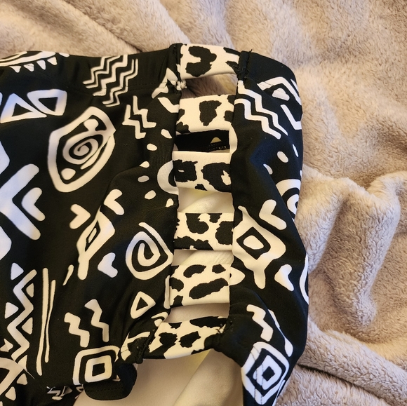 Women's Tribal Print High Waisted Cut Out Bikini Bottoms - Picture 3 of 4